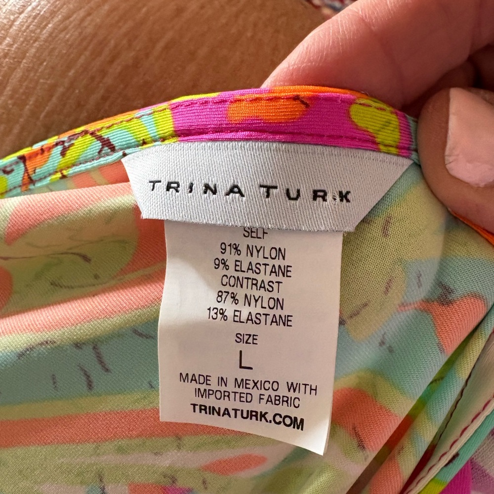Trina Turk Womens Swimwear Large Woodblock Floral Swim Cover-Up Tunic EUC - Picture 2 of 3